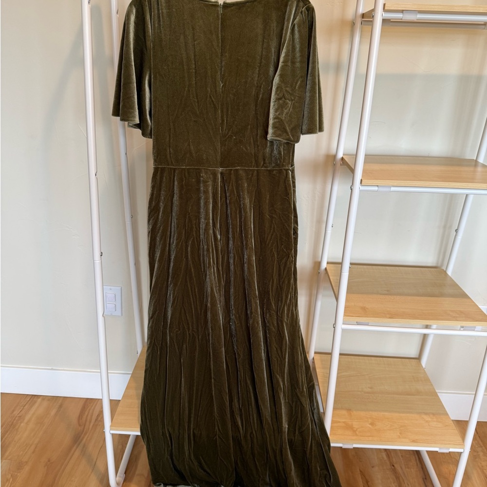Elegant Olive Green Velvet Dress
